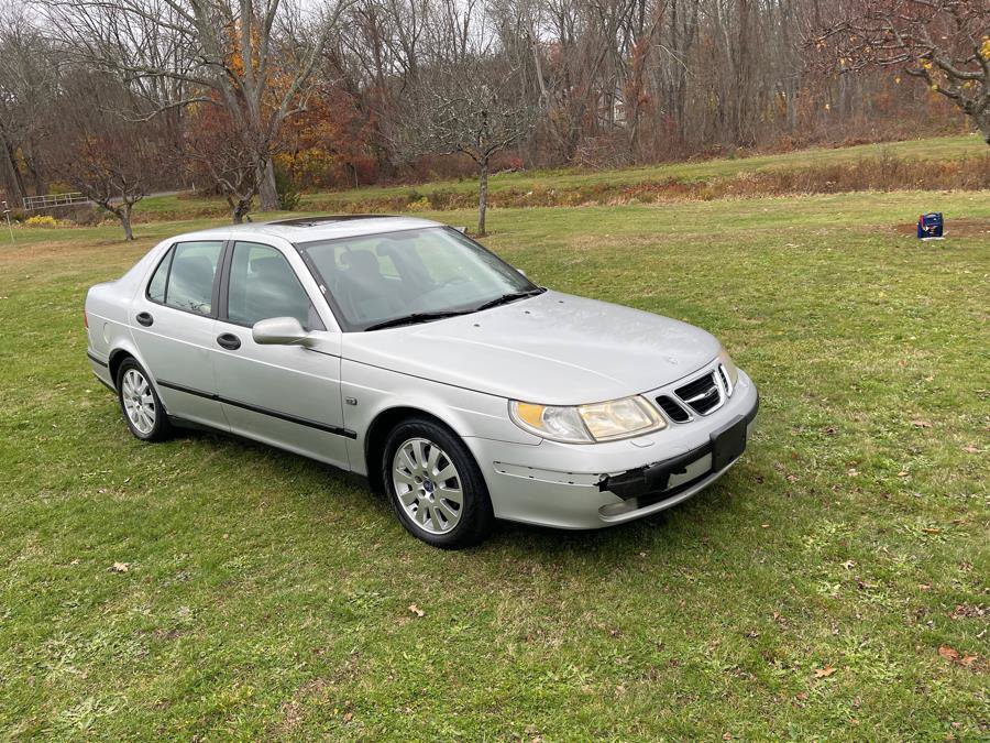 Used 2003 Saab 9-5 Linear FWD image 2