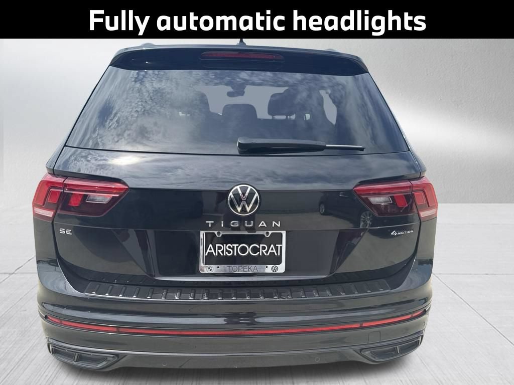 Used 2023 Volkswagen Tiguan SE R-Line AWD/4WD image 7