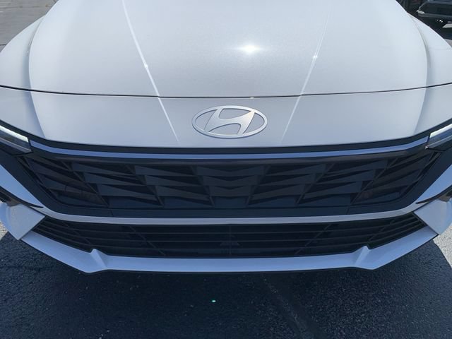 New 2026 Hyundai Elantra SEL Sport FWD image 41