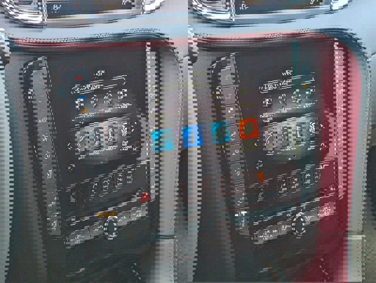 New 2025 INFINITI QX50 Sport image 26