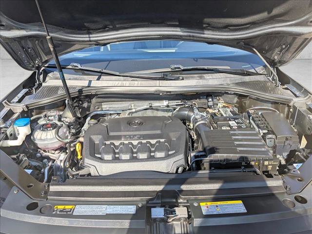 Used 2022 Volkswagen Tiguan SE image 25