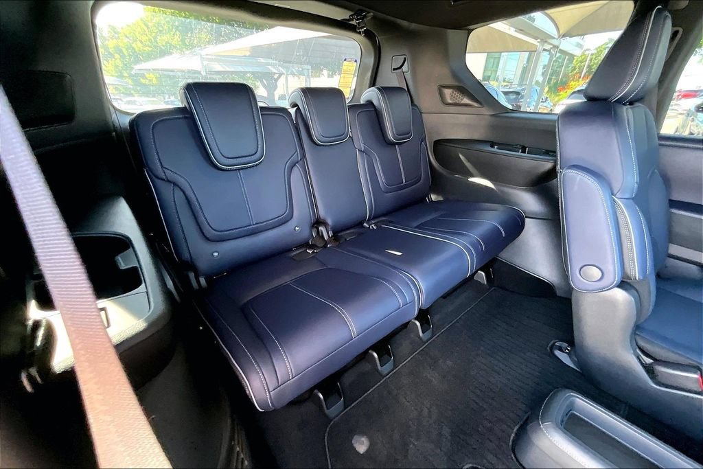 Certified 2026 INFINITI QX80 4WD w/ Sport Exterior Package image 37
