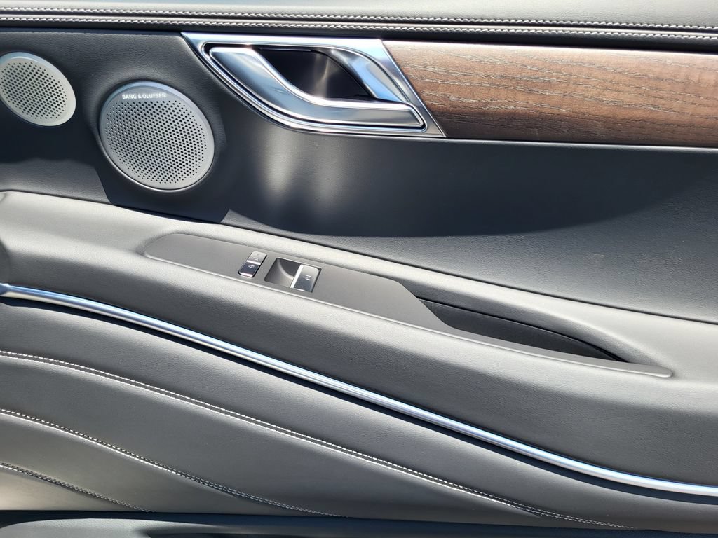 New 2027 Genesis GV80 2.5T Prestige AWD/4WD image 14