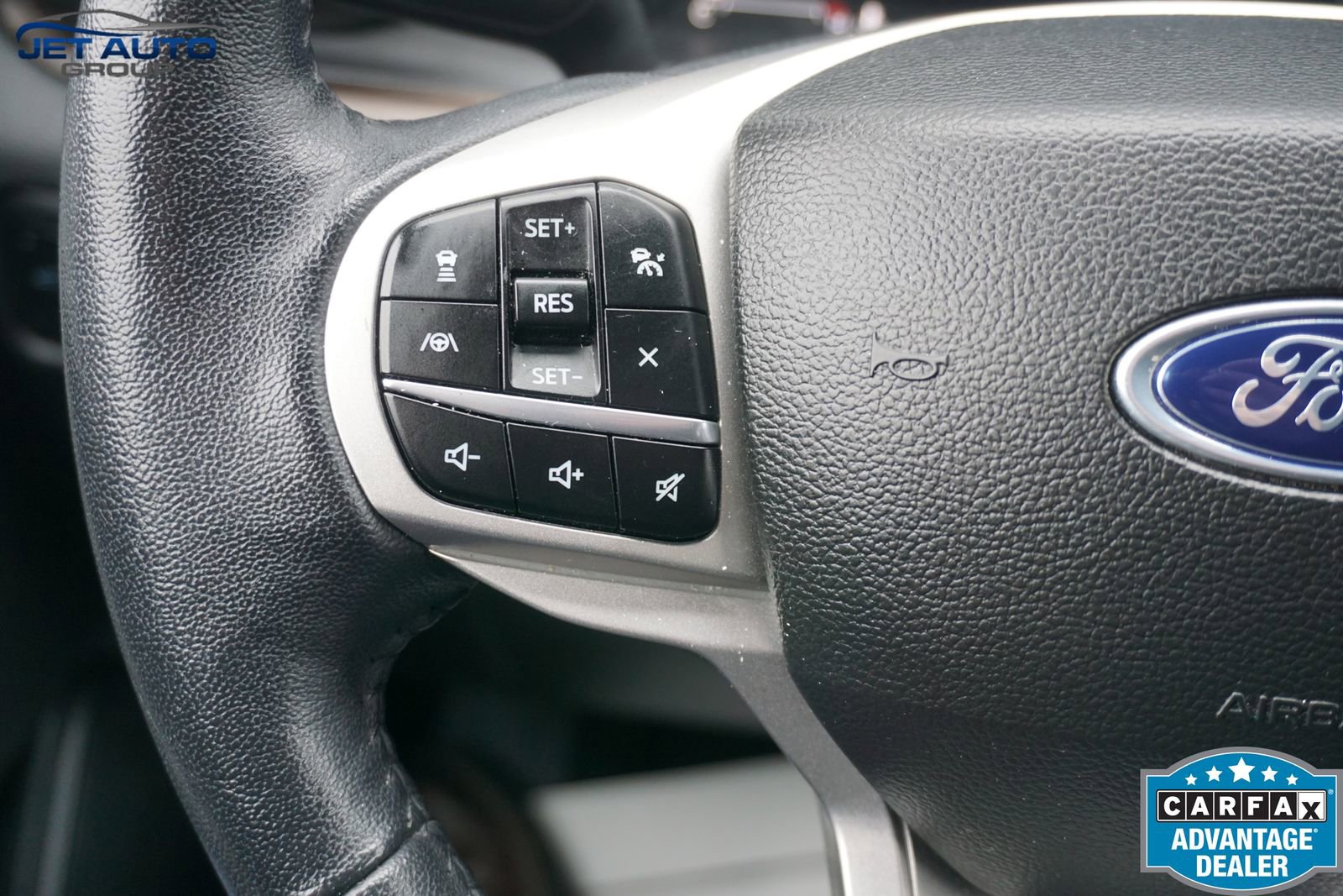 Used 2023 Ford Explorer Limited AWD/4WD image 44