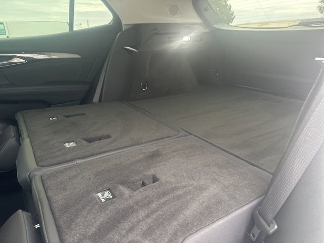 Used 2025 Buick Envision Preferred image 43