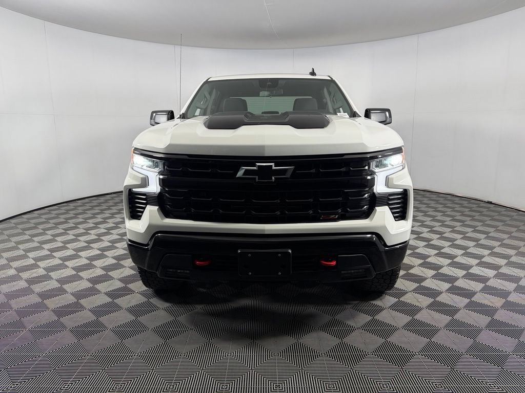Used 2025 Chevrolet Silverado 1500 LT Trail Boss w/ Protection Package AWD/4WD image 8