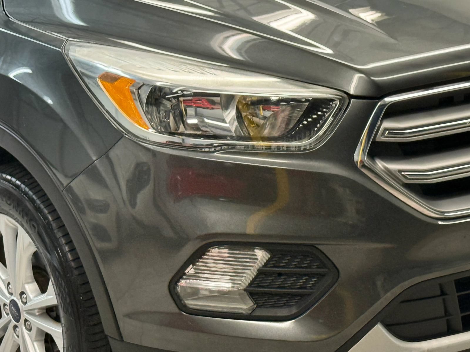 Used 2017 Ford Escape SE AWD/4WD image 6