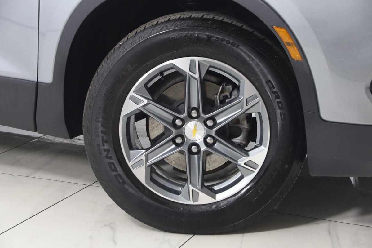 Used 2024 Chevrolet Blazer LT w/ Convenience Package FWD image 14