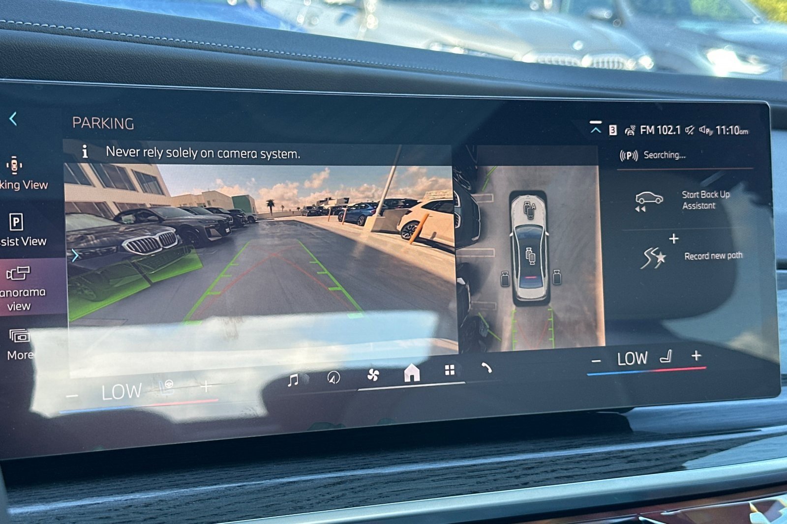 New 2026 BMW 750e xDrive AWD/4WD image 18