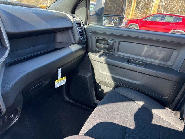 New 2026 RAM 2500 Tradesman AWD/4WD image 25