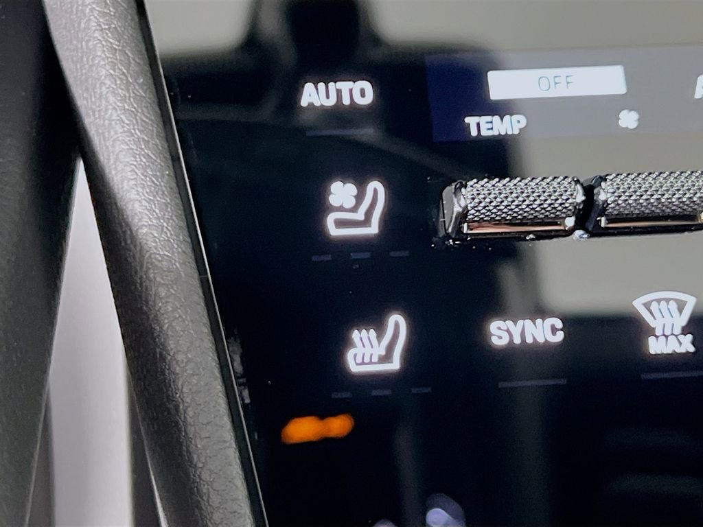 New 2026 Porsche Cayenne image 23