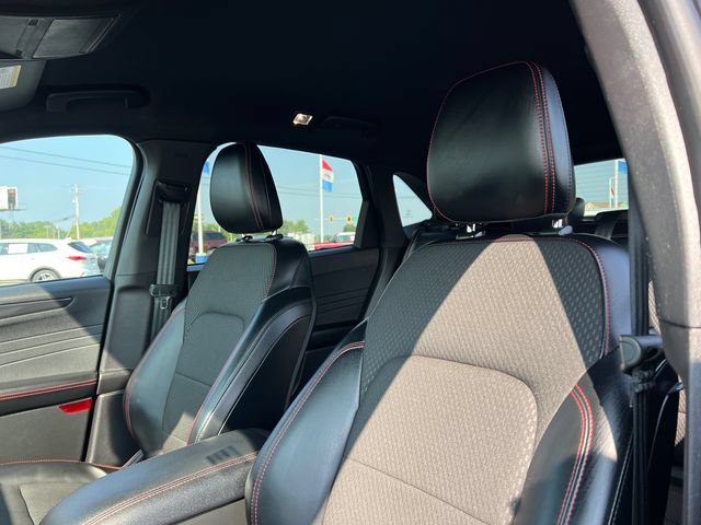 Certified 2023 Ford Escape ST-Line w/ Tech Pack #1 FWD image 24