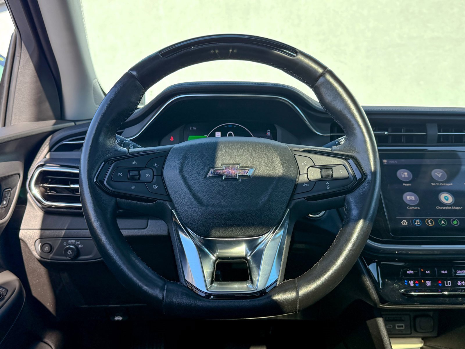 Used 2022 Chevrolet Bolt EUV Premier w/ Launch Edition image 28