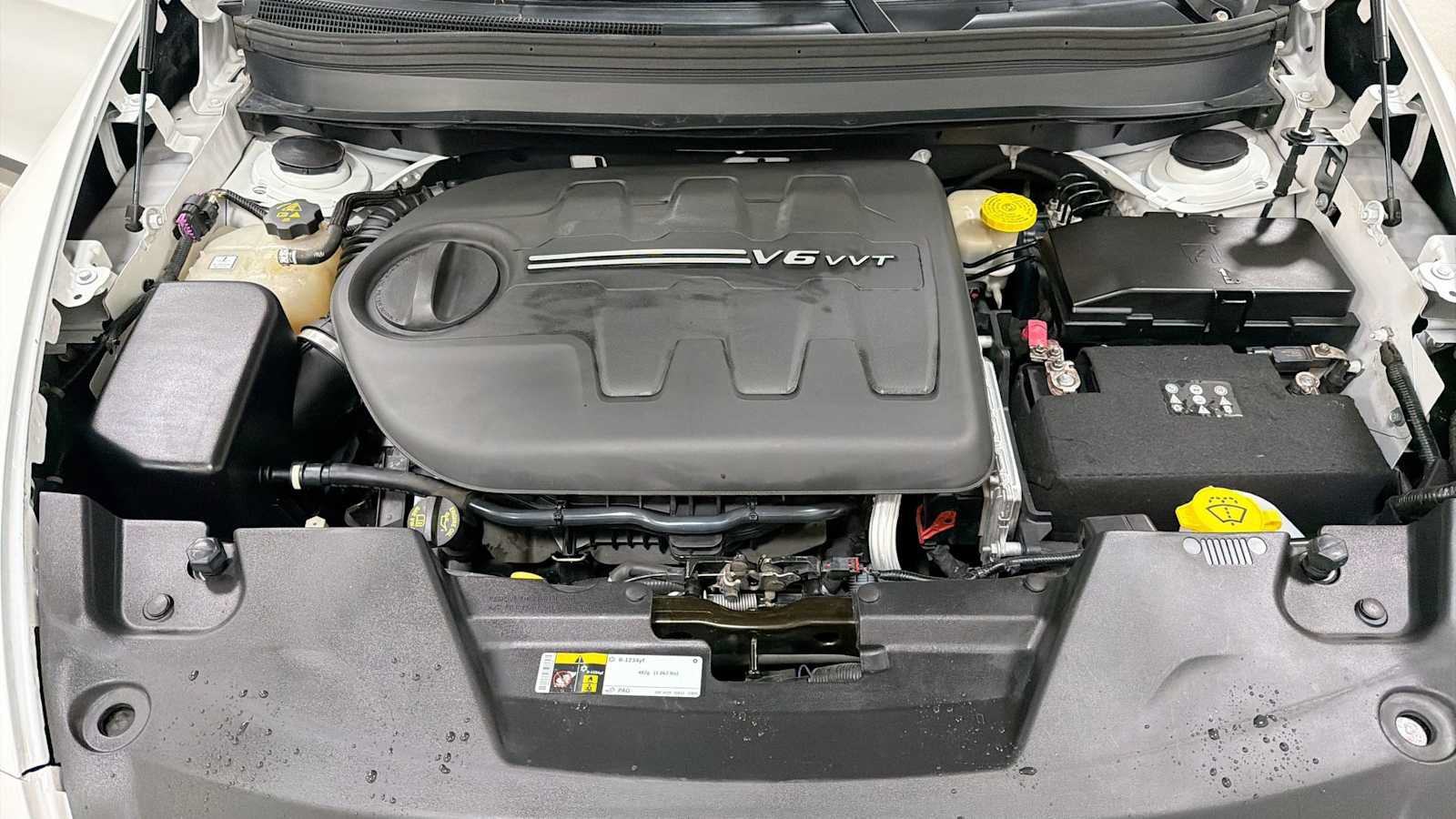 Used 2017 Jeep Cherokee Latitude AWD/4WD image 30