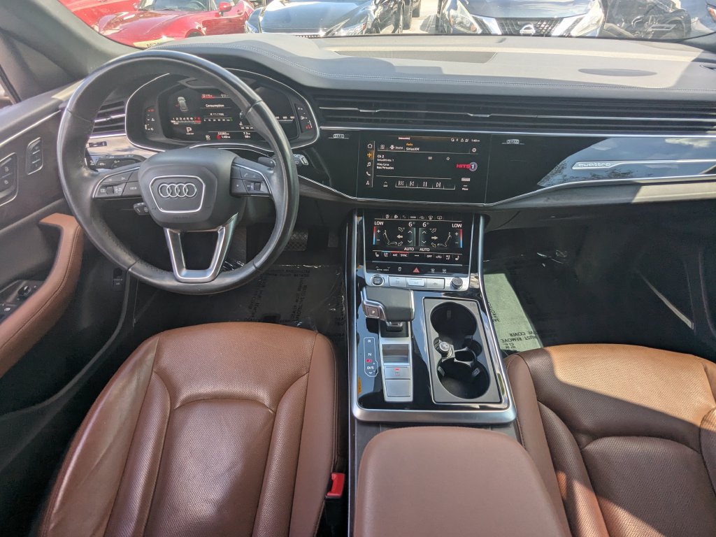 Used 2023 Audi Q8 Prestige AWD/4WD image 2