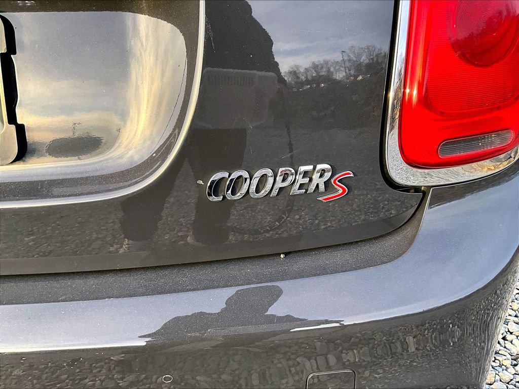 Used 2016 MINI Cooper S image 8
