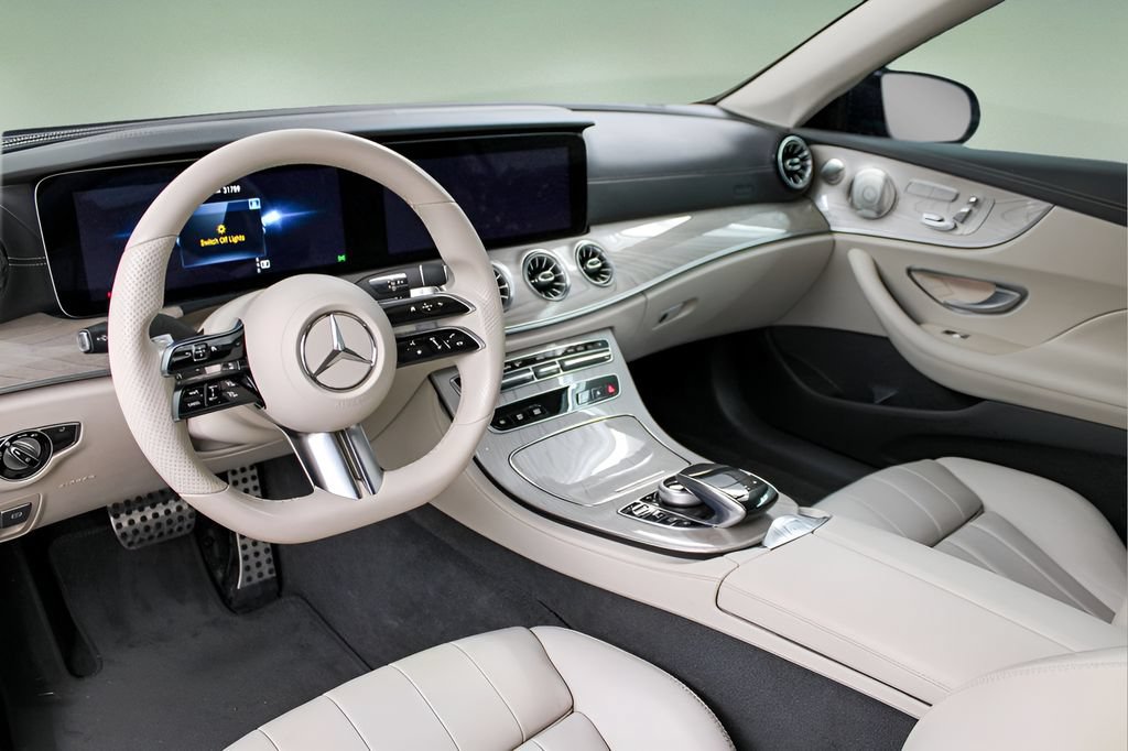 Used 2022 Mercedes-Benz E 450 Cabriolet image 9