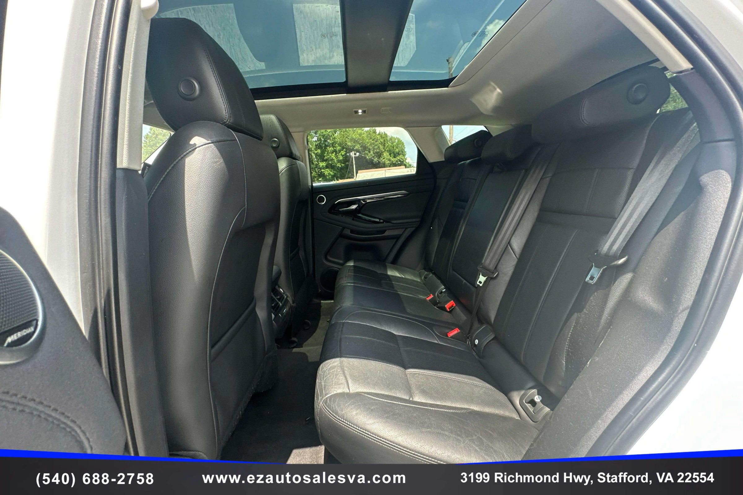 Used 2020 Land Rover Range Rover Evoque SE AWD/4WD image 19