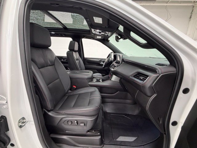 Certified 2022 Chevrolet Suburban RST w/ Sport Performance Package AWD/4WD image 26
