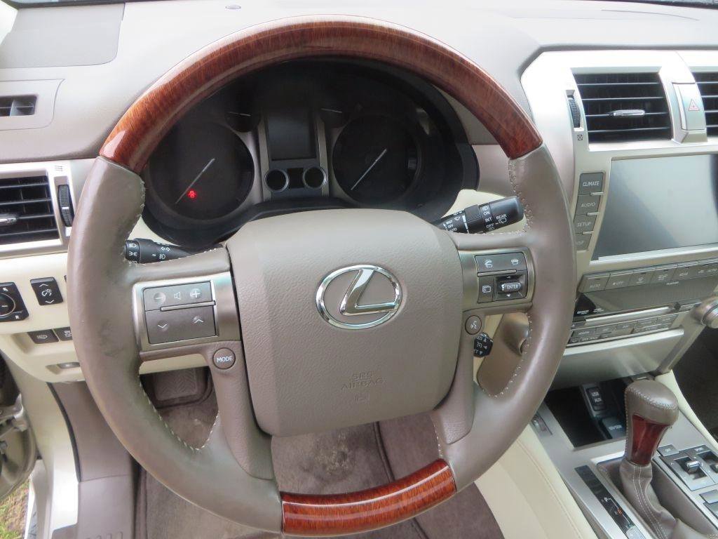 Used 2012 Lexus GX 460 Premium image 14