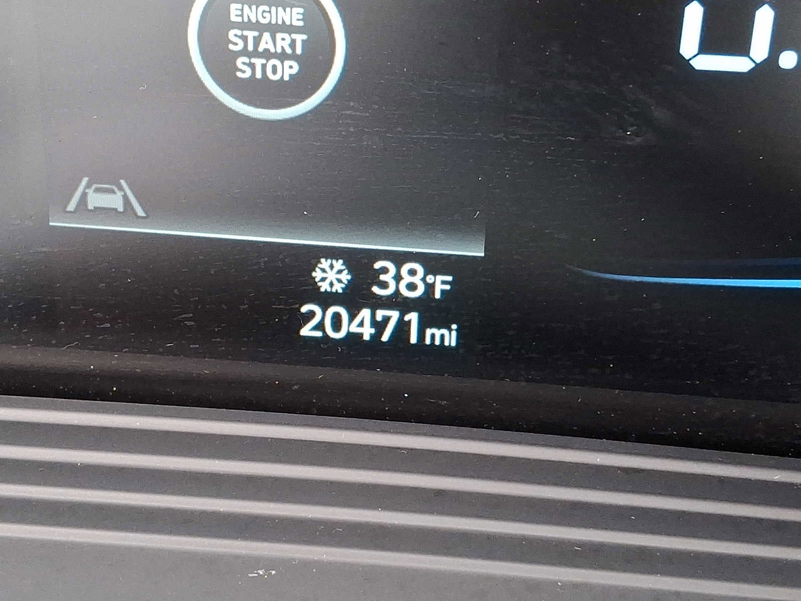 Used 2023 Hyundai Venue Limited image 16