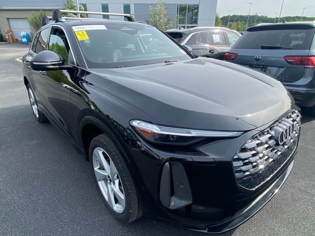 Used 2025 Audi Q5 Premium Plus w/ Premium Plus image 1