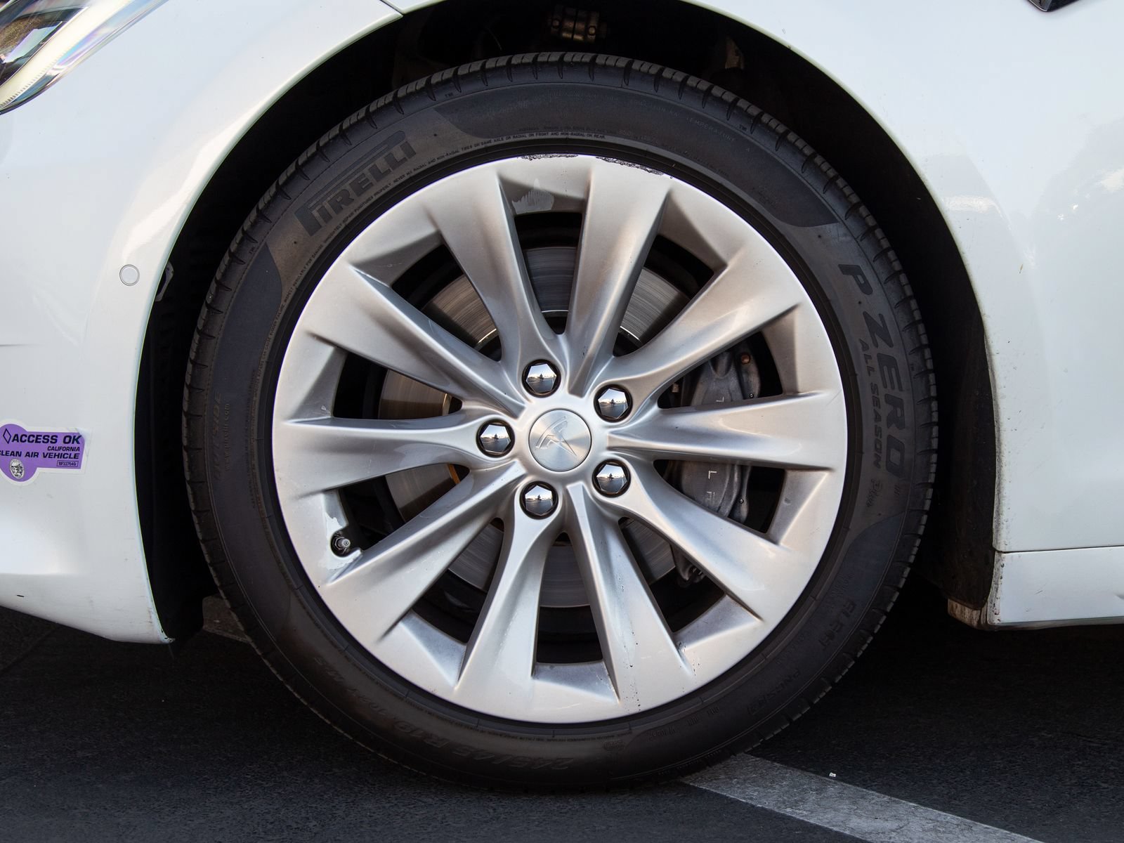 Used 2018 Tesla Model S 100D AWD/4WD image 8