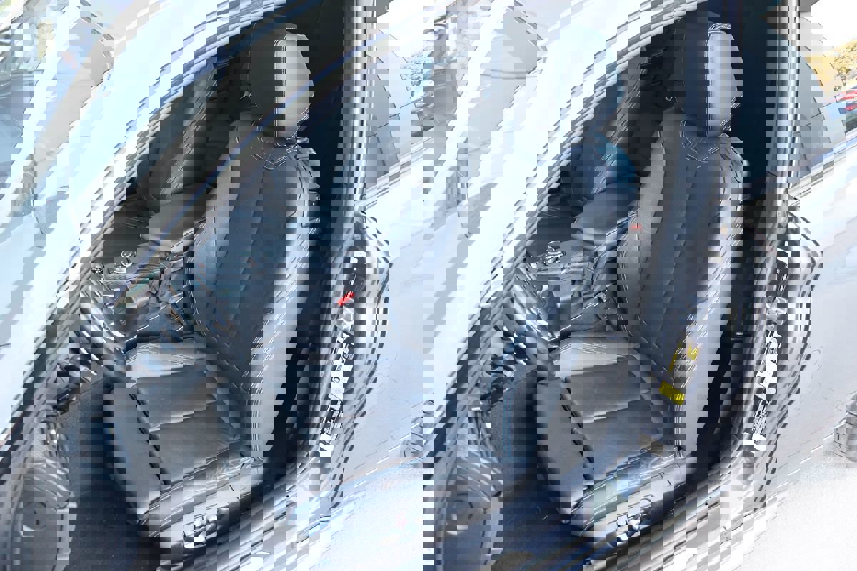 Used 2017 BMW M2 image 33