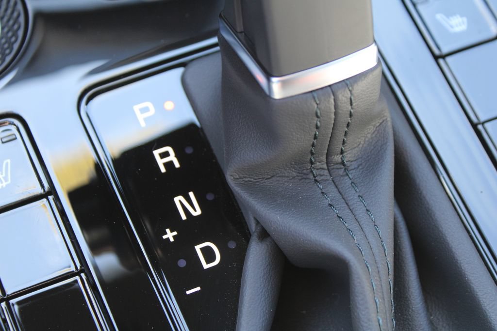New 2026 Kia Niro FWD image 35