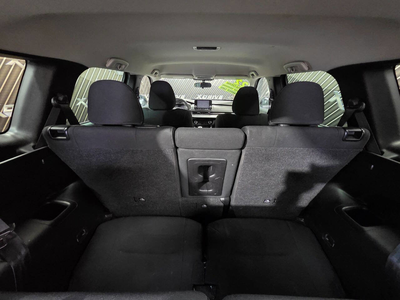 Used 2022 Mitsubishi Outlander ES image 28