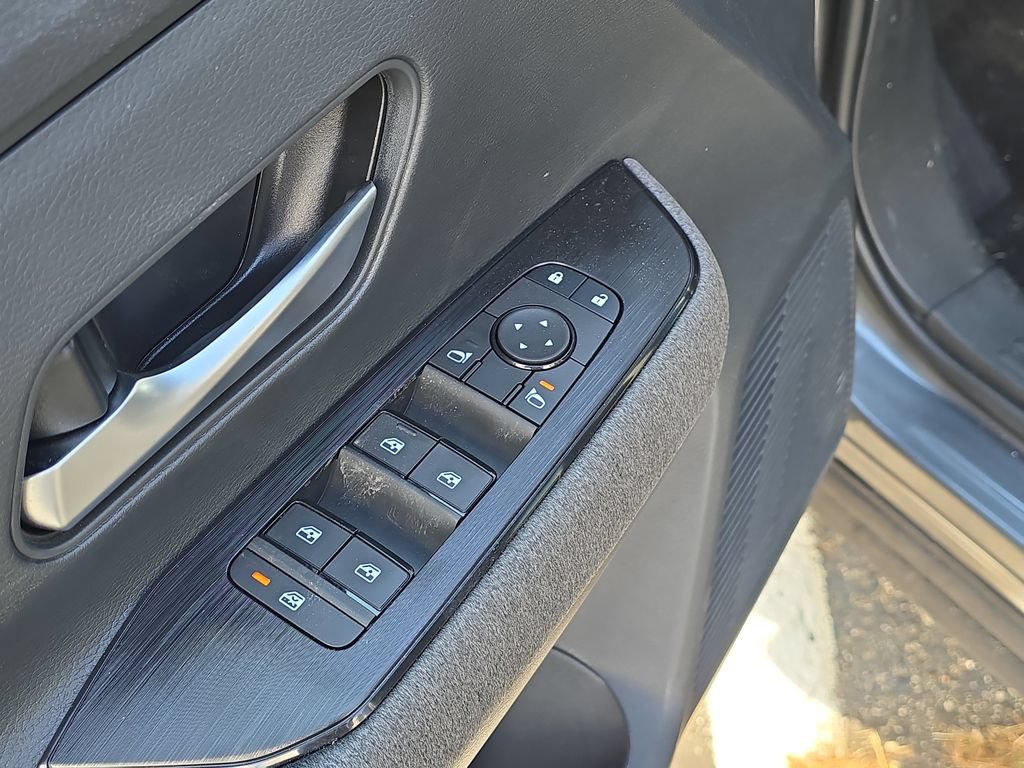 New 2026 Nissan Kicks SV w/ SV Premium Package AWD/4WD image 9