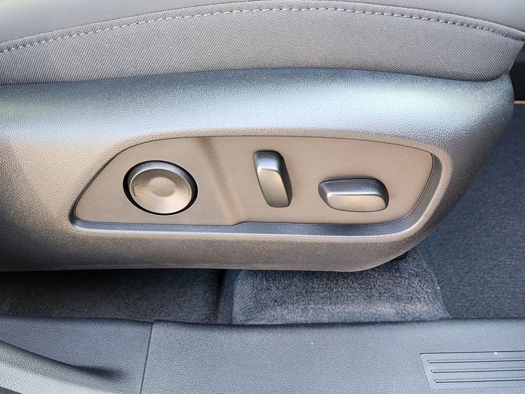 New 2026 GMC Terrain AT4 w/ Convenience Package III image 39