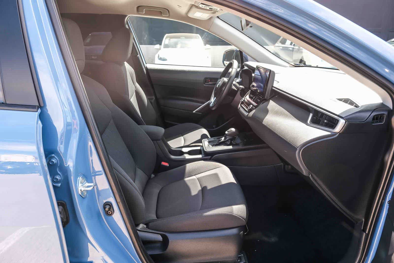 Certified 2026 Toyota Corolla Cross LE FWD image 18