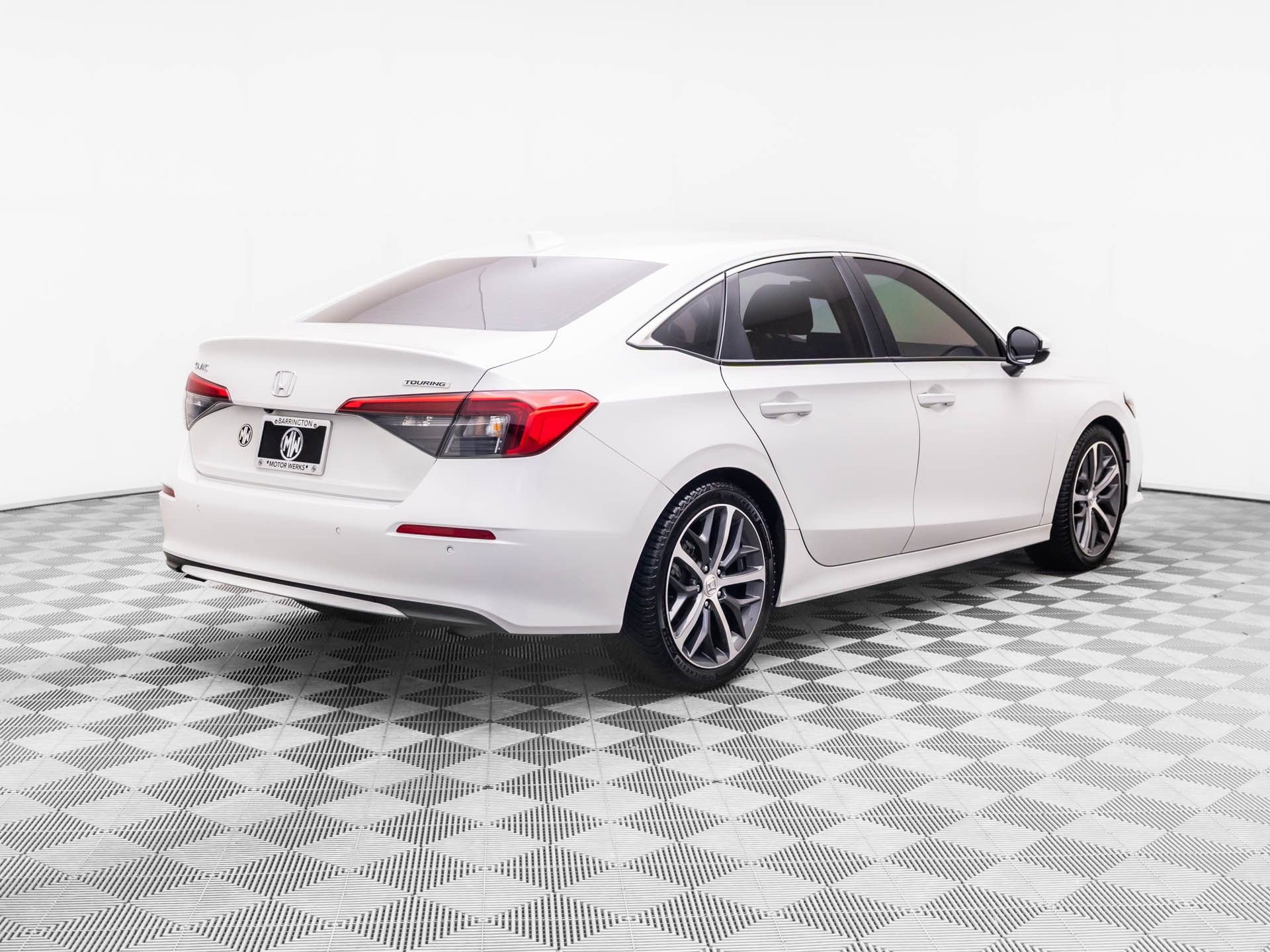 Used 2023 Honda Civic Touring image 5