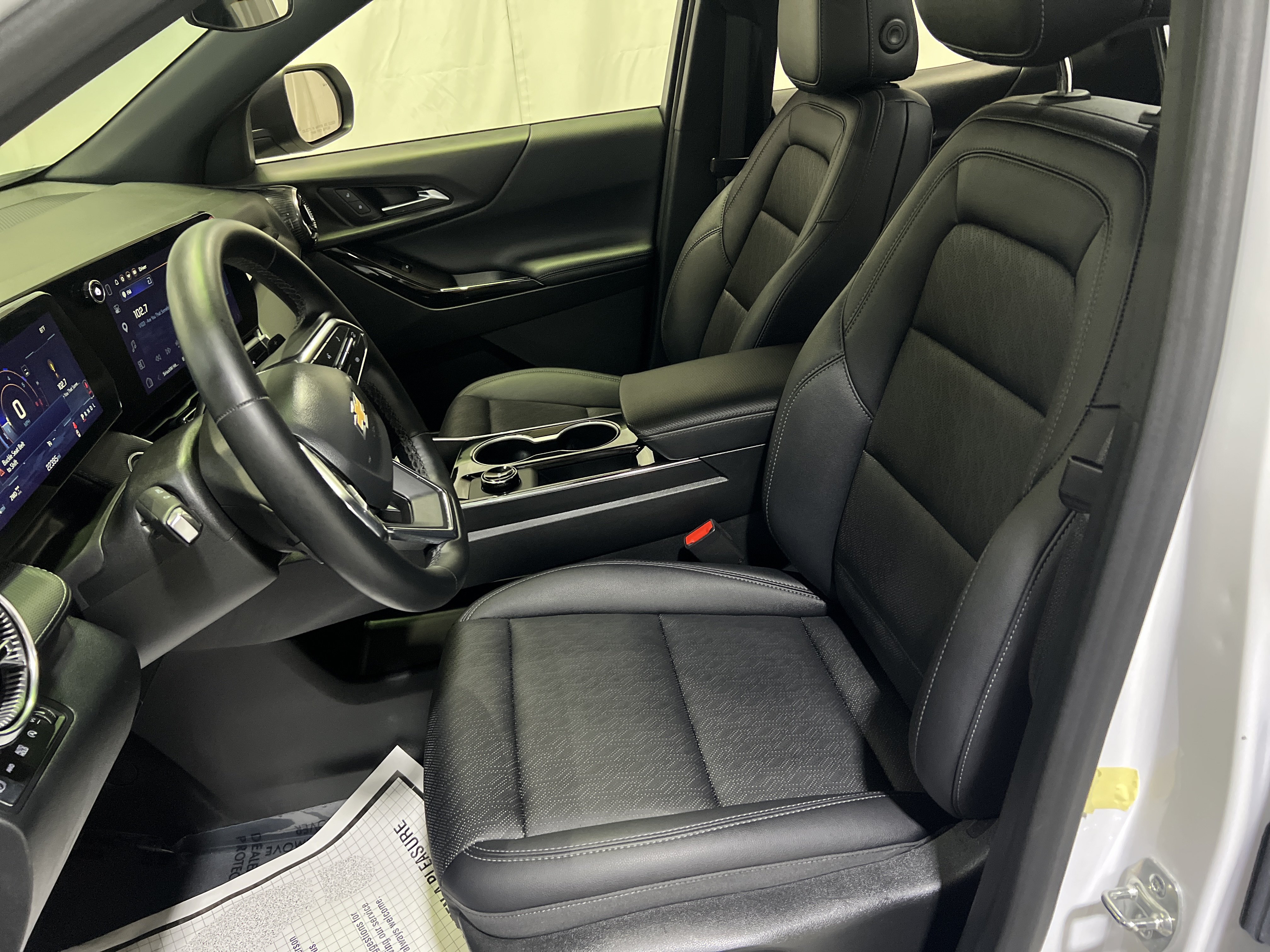 Certified 2026 Chevrolet Equinox LT w/ Convenience Package II AWD/4WD image 17