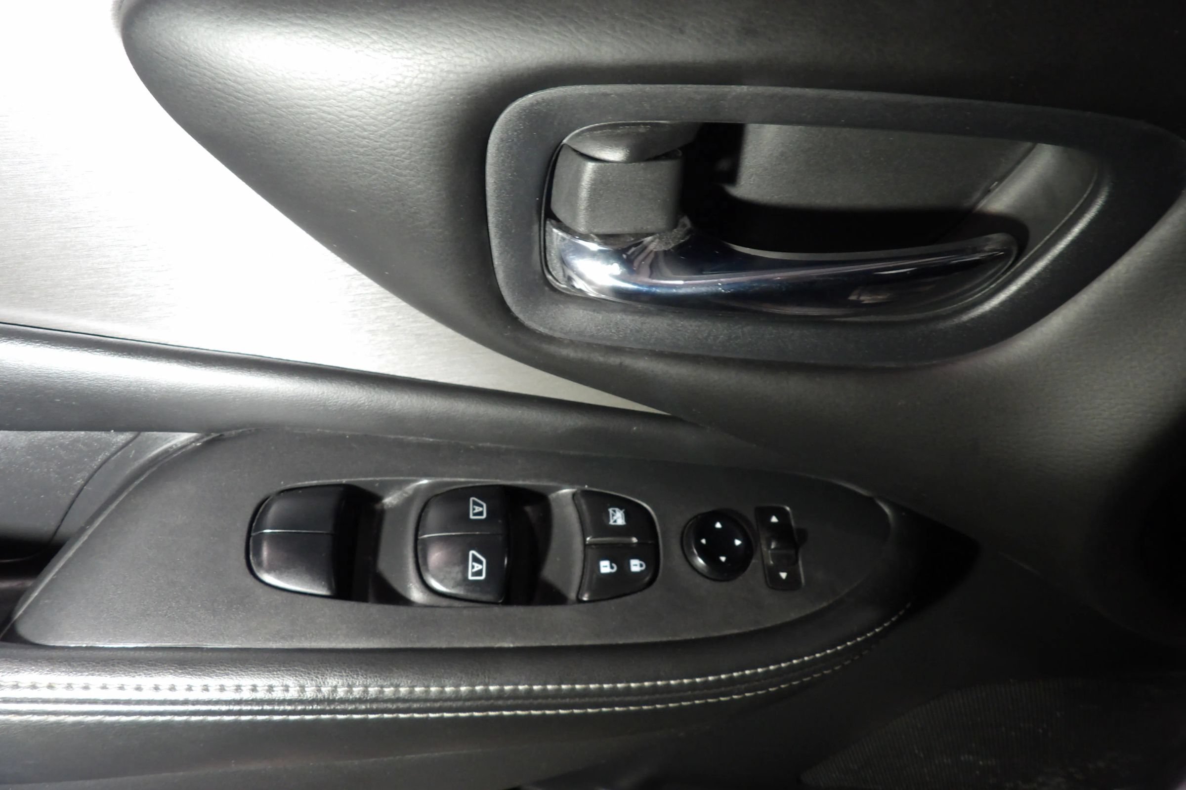 Used 2020 Nissan Murano S w/ Technology Package AWD/4WD image 9