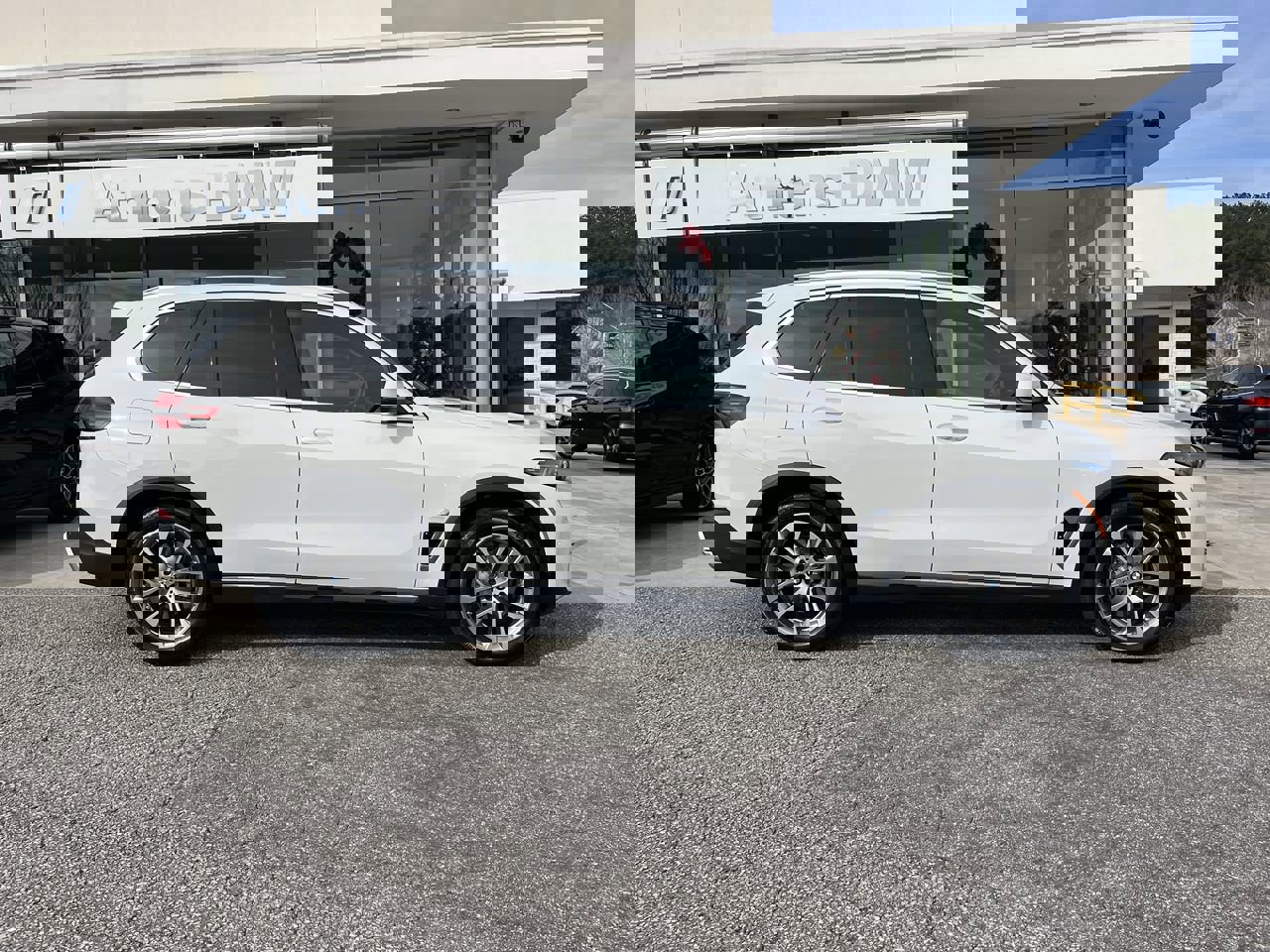 Certified 2025 BMW X5 xDrive40i image 9