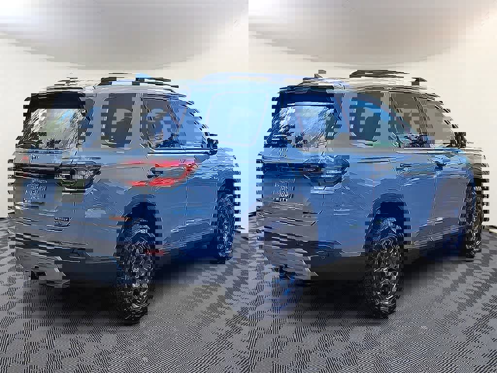 New 2025 Honda Pilot TrailSport image 3