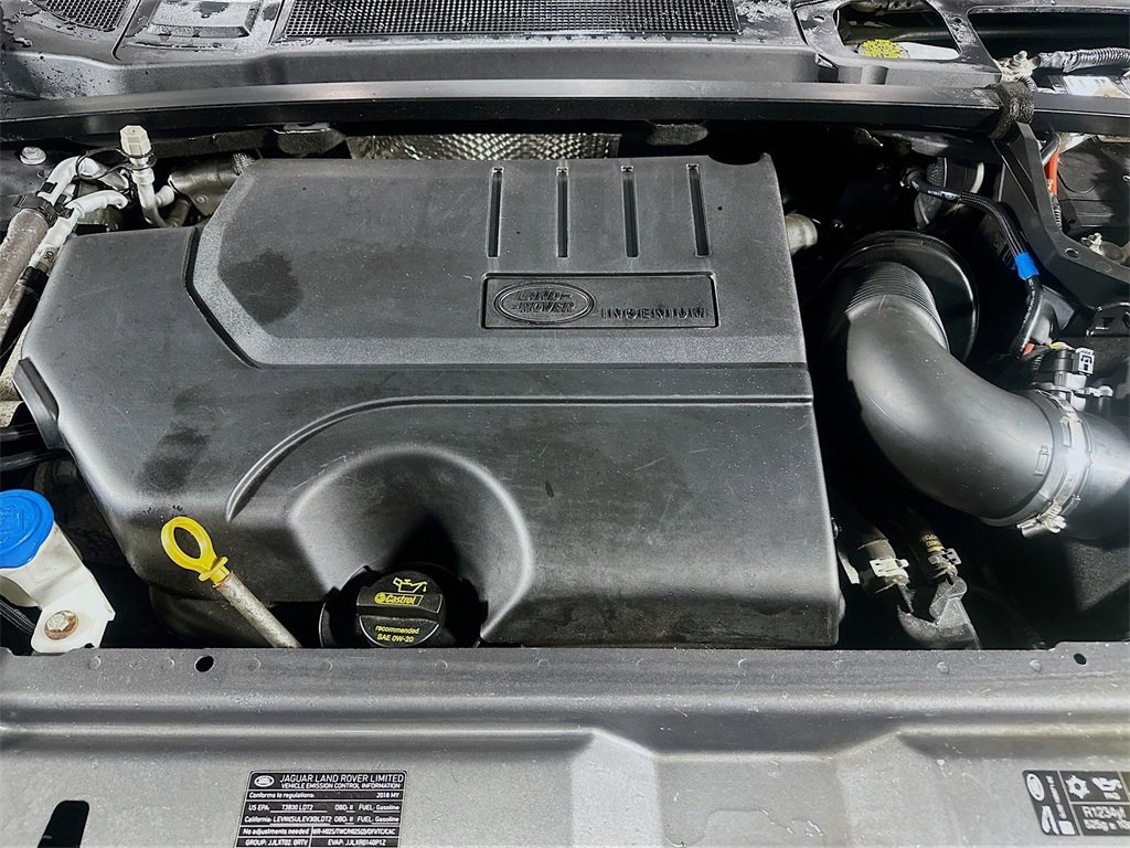 Used 2018 Land Rover Discovery Sport HSE image 32