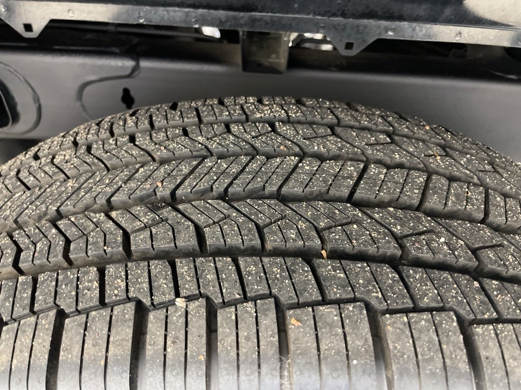 Used 2025 Chevrolet Silverado 1500 LT image 16