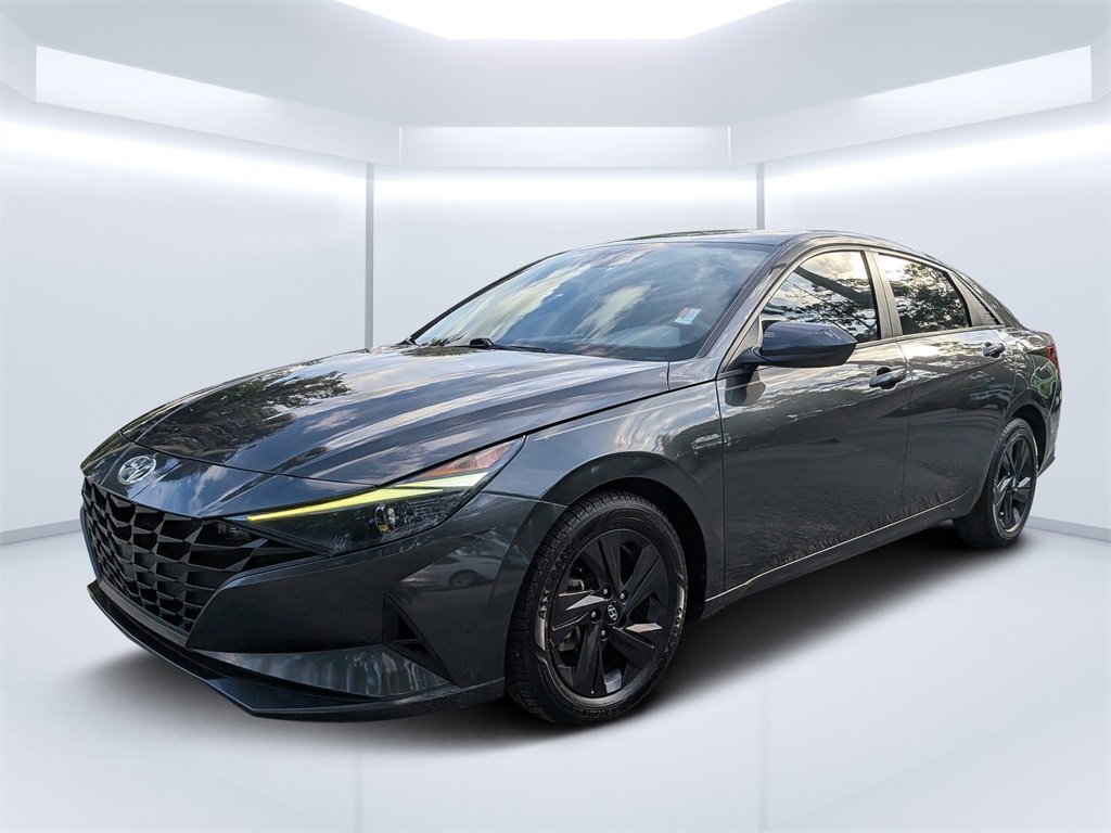 Used 2022 Hyundai Elantra SEL image 7