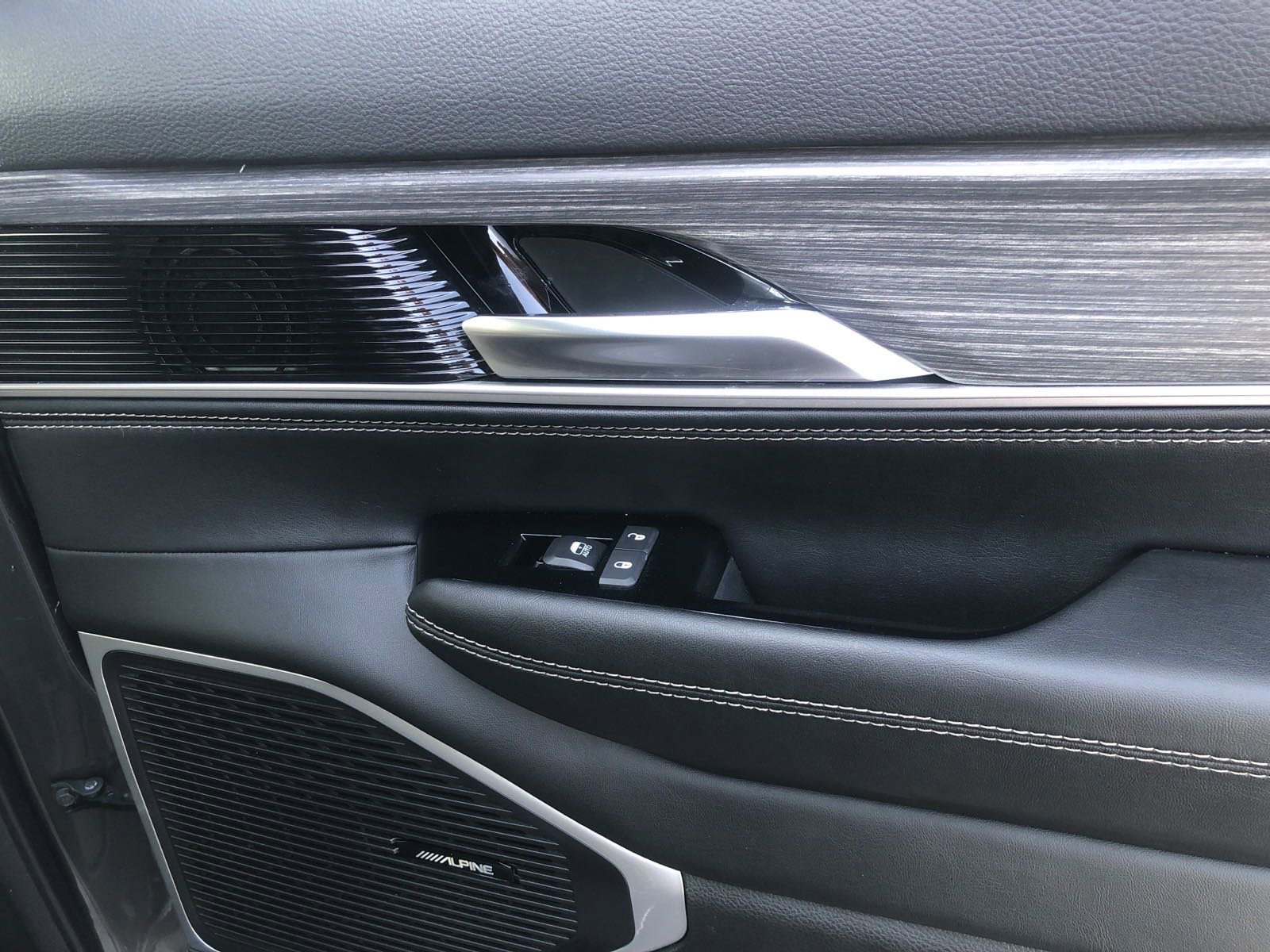 Used 2024 Jeep Wagoneer L Series II w/ Flexible Seating Group image 49