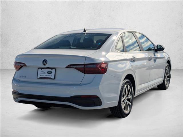 Used 2022 Volkswagen Jetta S image 5
