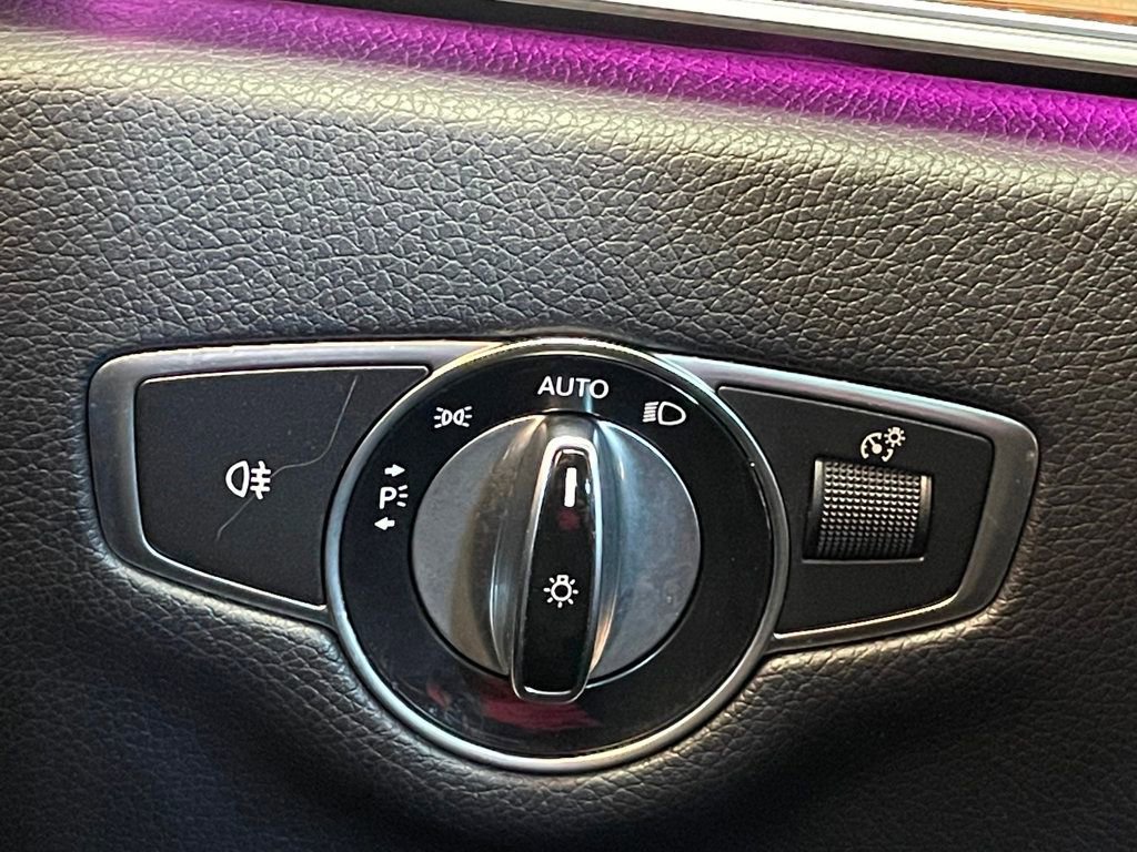 Used 2017 Mercedes-Benz E 300 4MATIC image 29