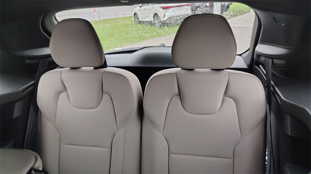New 2026 Volvo XC90 B6 Plus image 34