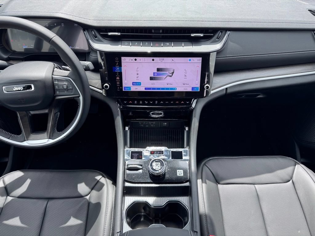 New 2026 Jeep Grand Cherokee Limited AWD/4WD image 10