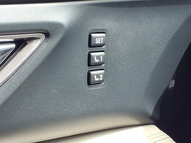 Certified 2021 Subaru Ascent Limited w/ Technology Package image 23