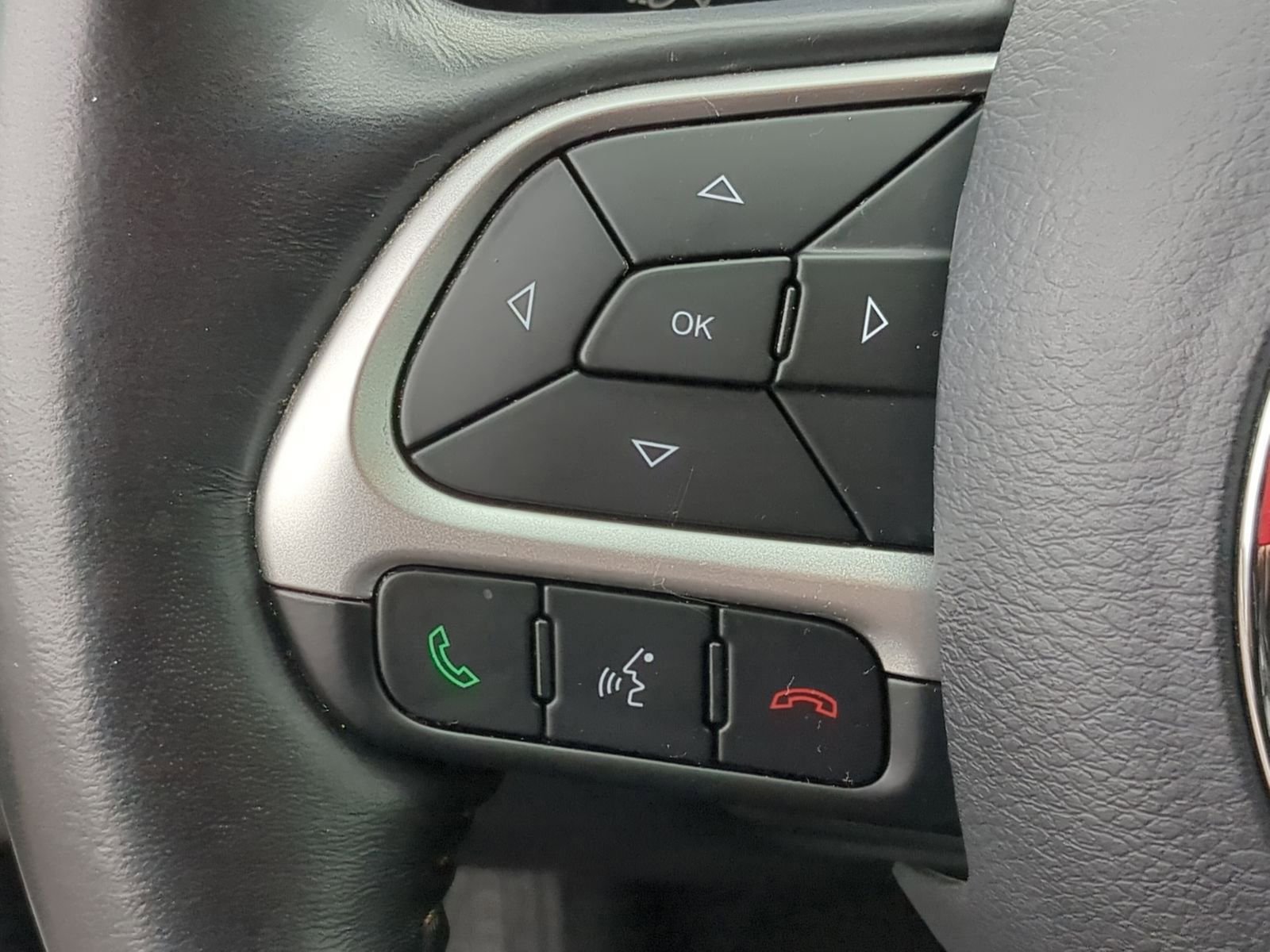 Used 2018 Jeep Compass Limited image 26