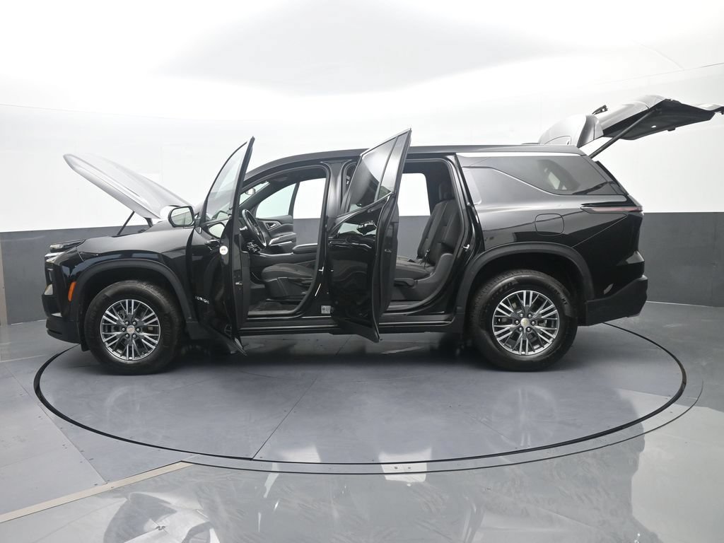Used 2024 Chevrolet Traverse LS FWD image 82