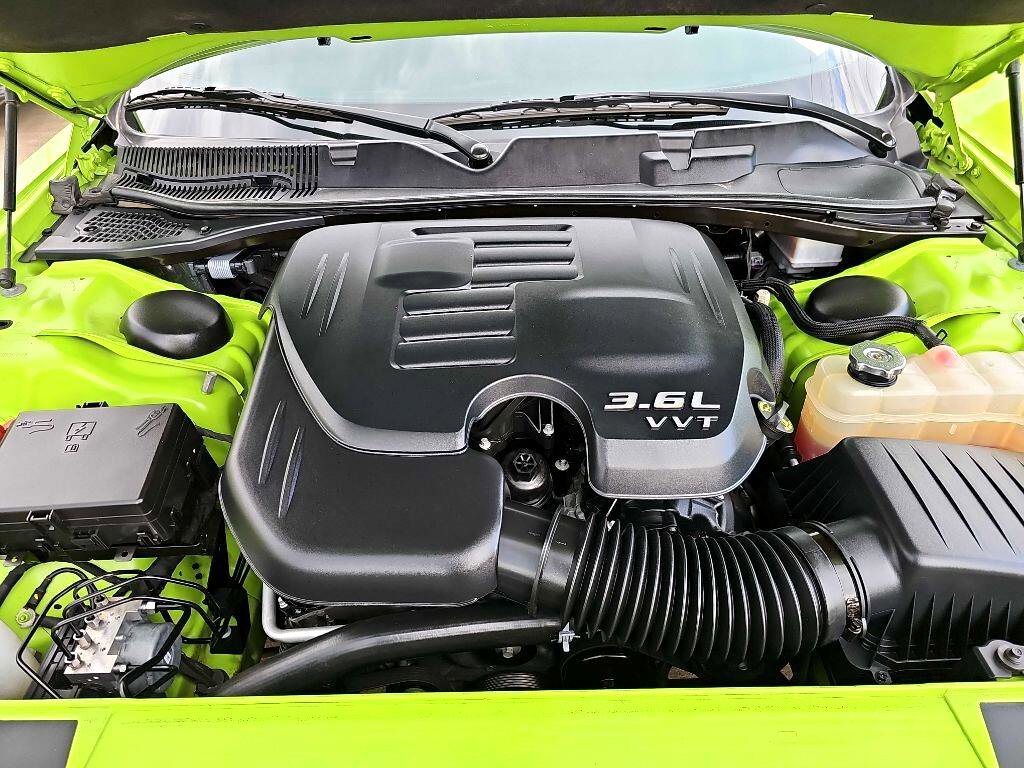Used 2023 Dodge Challenger SXT w/ Blacktop Package image 36